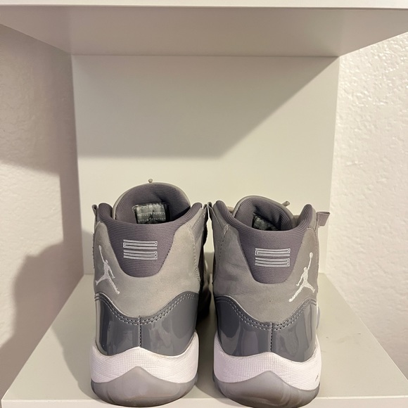 jordan 11s “cool grey” size 3.5 Y - Picture 2 of 3